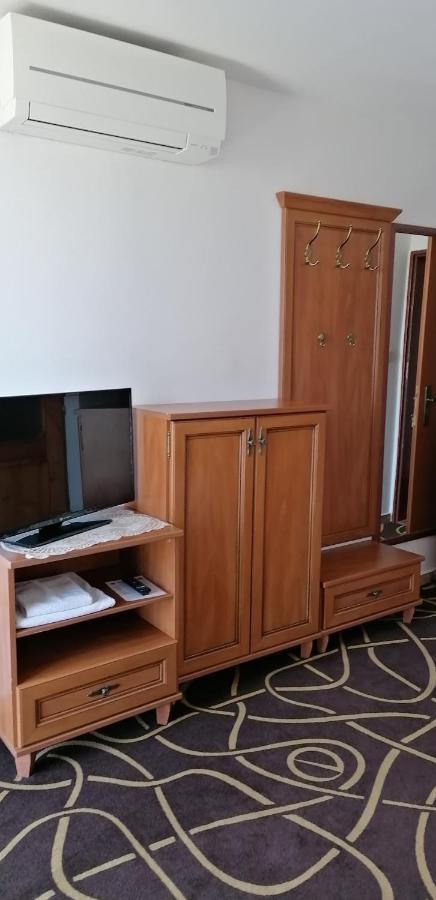 Pension Magnolia Тренчин Экстерьер фото