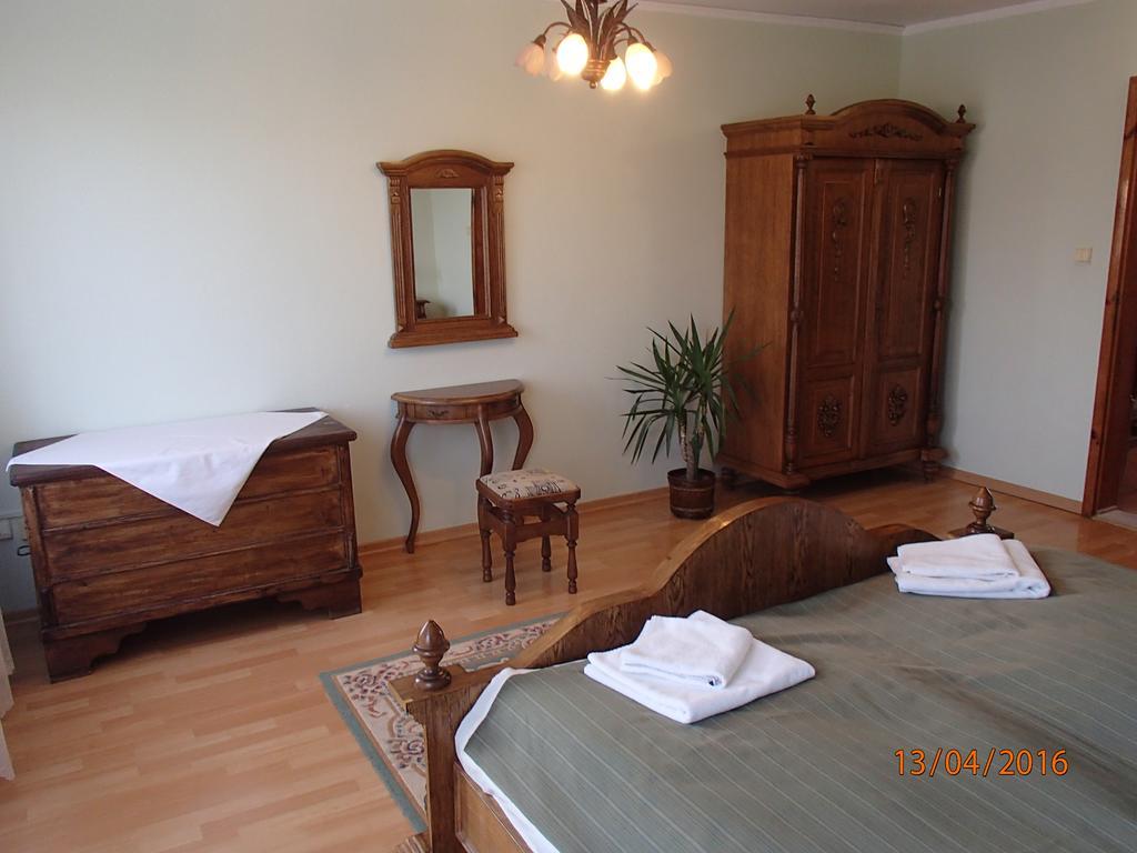 Pension Magnolia Тренчин Экстерьер фото